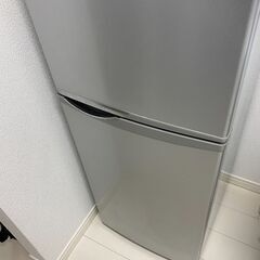 ソファー・ダイニングテーブル（2人用）・テレビ（24型）・冷蔵庫・電子レンジ・ローテーブルお譲りします！