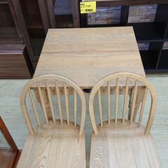 天然木 (タモ材) 引出し付き ダイニングテーブル3点セット (椅子2脚) リビングテーブル ナチュラル 木目模様■幅75㎝x奥行75㎝x高さ72㎝■近隣配送無料 買取帝国 朝霞店