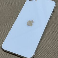 【ネット決済】iPhone SE 第２世代❤️128GB❤️最新...