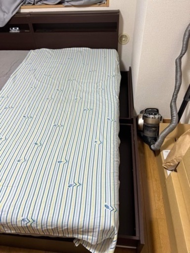 シングルベッド　枠とマットレスのセット