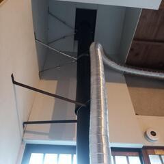 薪ストーブ・二重煙突・薪（軽トラ3〜4台分）ダンパー・石焼き・