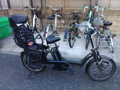 68　電動自転車・リサイクル専門店　　ご試乗をしてから、ご購入できます。  土日もお子様と土足のまま、いろいろなタイプのご試乗が可能です。  ️２０インチ、チャイルドシート、３人乗り、２人乗り、１人乗り、電動アシスト自転車  安心の無料保証；点検サービス付きバカ良心的な中古電動自転車屋です。  ブリヂストン、ヤマハ共同生産モデル。  バッテリーは、新品の９０％以上の性能を保持してコンディション良好です。  １回の充電で３０ｋｍ程度の走行が可能です。山手線を半周するく