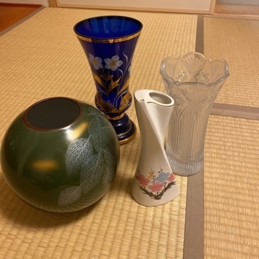 花瓶，まとめて1500円