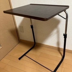 【ネット決済】折りたたみテーブル　高さ調節可能