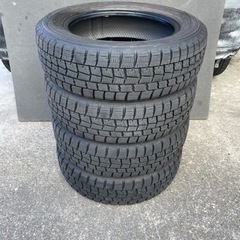 924-4)工賃込！155/65R13 ダンロップスタッドレス中...