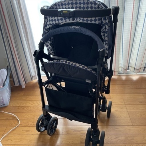 トイザらス限定商品 combiのベビーカー