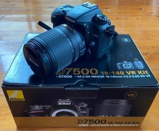 一眼レフカメラ　ニコン　D7500