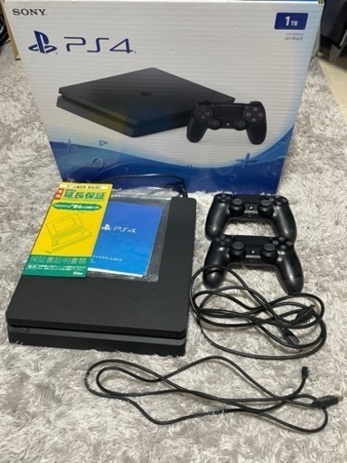 プレステ4  CUH-2000B B01 1TB ブラック コントローラ２つセット　中古