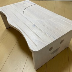 トイレ踏み台　天然木　ホワイト　開口部29cm × 高さ23cm