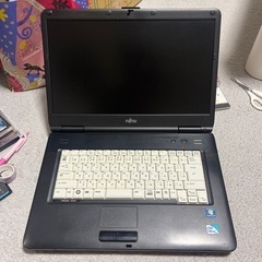 古いノートパソコン