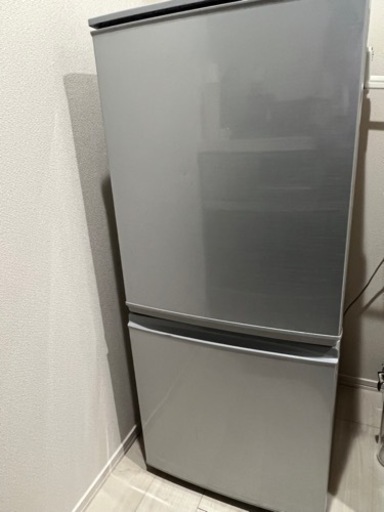 引き取り先決定済み/SHARPノンフロン冷凍冷蔵庫