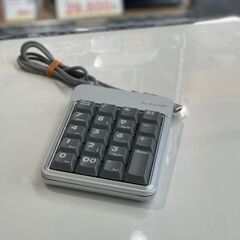 USBハブ機能付き！USBテンキー エレコム TK-UE2BHSV