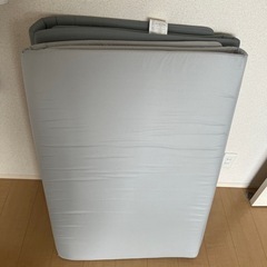 2枚セットでお譲りします。27日処分