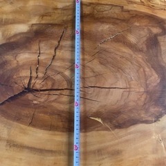 木のローテーブル