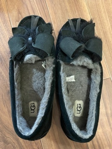 UGG モカシン　ブラック　24