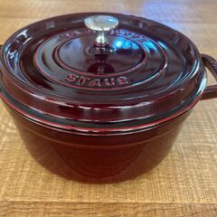 ストウブ　staub  ピコ ココット　ラウンド　グレナディンレ...