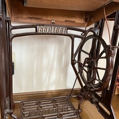 ブラザー　足踏みミシン