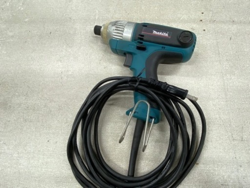 【電動工具】makita インパクトドライバ 6954 コード式 電動工具 100V 【地域最大の品揃え･電動工具高価買取アールワン田川】