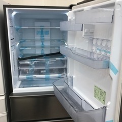 AQUA 4ドア冷蔵庫　2022年製