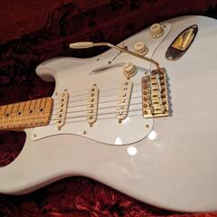 超レア！fender USAゴールドパーツストラトキャスターLimited Edition American Original 50s Stratocaster Maple MARY K