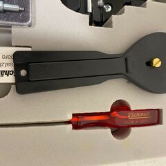 Scharffix　シャーフィックス　手動革漉き機　ブラック