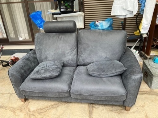 魅力的な価格 大きなソファー　6000円 3人掛けソファ