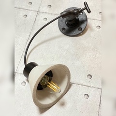 【新品】壁掛けライト　セメント製　ハンドメイド　ライト　電球付き...