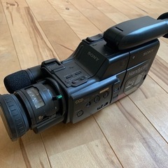 【ジャンク】SONY 8ミリビデオカメラ(CCD-F300）