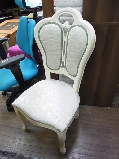 セール中につき、通常特価16,478円より5,000円引きの11,478円!　　イタリー風　チェア　ダイニングチェア　アンティーク調　一人掛けチェア　ホワイト