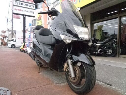 NO.4795　マジェスティ１２５　フューエルインジェクション車　水冷４サイクルエンジン　ブラック　☆彡