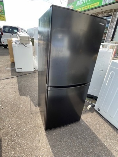 【美品】アイリスオーヤマ 142L ノンフロン冷凍冷蔵庫 IRSD-14A 2019年製