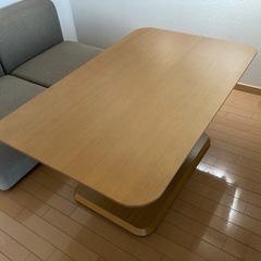 ニトリ　昇降式テーブル