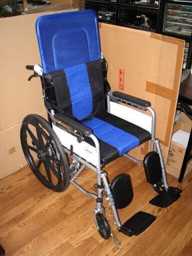 自走式車椅子　リクライニング可能　未使用品