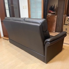 ①【超美品‼️】定価89,900円♪ ニトリ 189cm幅3人掛けソファ(アルタ) 本革製ダークブラウン♪