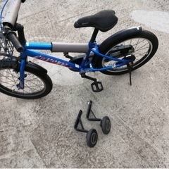 子供用自転車18インチ　補助輪付き