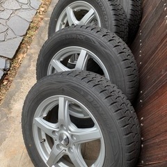 値下げしました‼️‼️ スタッドレスタイヤ　15インチ
