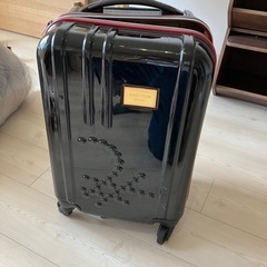 ベネトン　スーツケース
