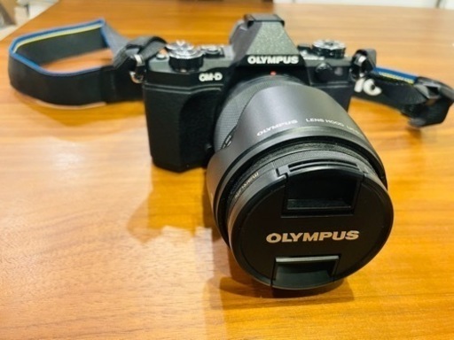 OLYMPUS ミラーレス一眼カメラ OM-D E-M5 MarkII  ブラッ