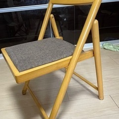 折り畳み椅子