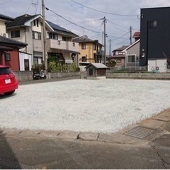 駐車場整備（切り株、残土撤去）