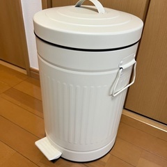 新品 12L ペダル式ゴミ箱[アイボリー]