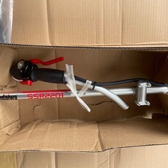 【新品・未使用品】新ダイワ 肩掛式刈払機 SSR2201-2T