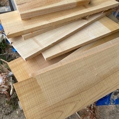 檜　板　厚み2種類あります。　