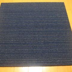 日本製タイルカーペット厚み6.5㎜・1枚２１０円・在庫２０枚（１...