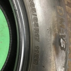 265／６５Ｒ１７　BS  DM-V3  スタッドレス