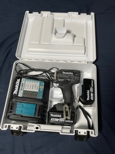 【大幅値引】マキタ makita TD149D 18V 充電式インパクトドライバー