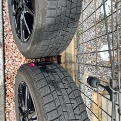 30系アルファードスタッドレス4本セットナット付