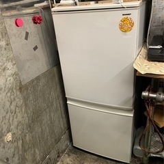 ジャンク品シャープ冷蔵庫