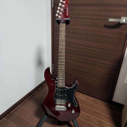 Pacifica 612 VII FM エレキギター