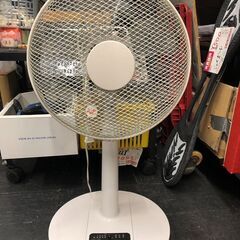 ☆中古￥1,500！エスケイジャパン　扇風機　家電　2018年製...